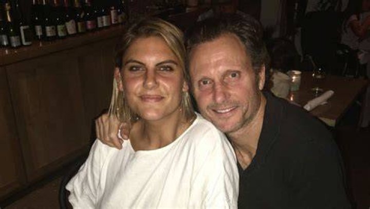 Tony Goldwyn & Daughter Anna On ‘Political Playlist’: Interview – Hollywood Life