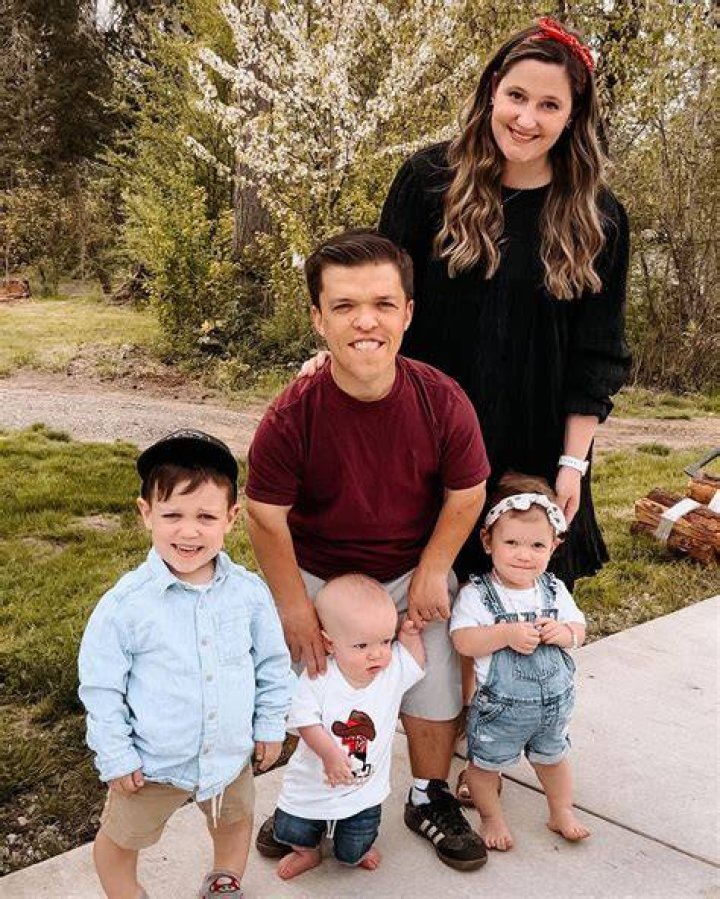 Tori Roloff Compares Her Huge Baby Bump With Toddler Son Jackson’s Belly In Cute Pregnancy Update