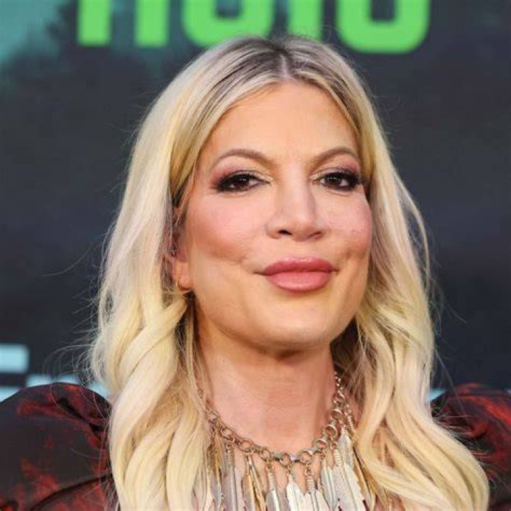 Tori Spelling Confirms Pregnancy Photo Was An April Fool’s Joke & Acknowledges ‘Hurt’ She Caused