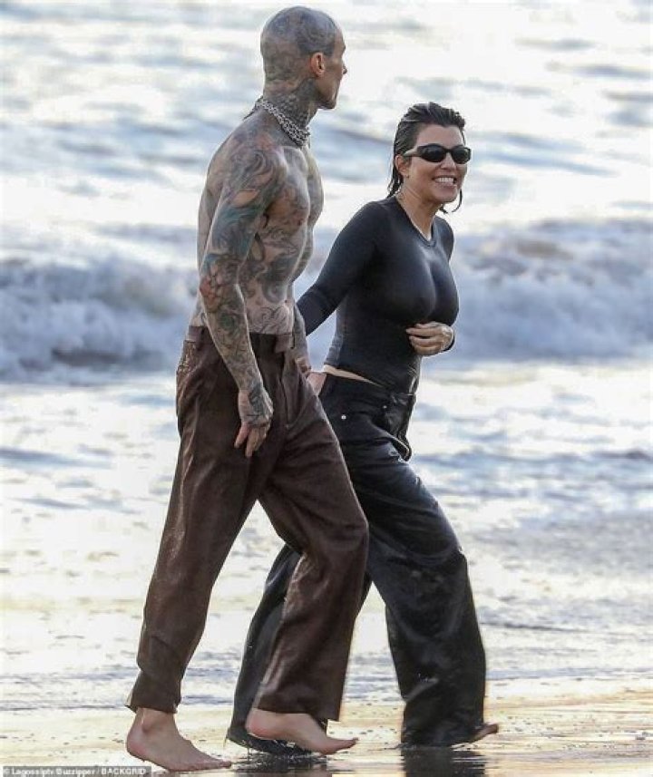 Travis Barker Kisses Kourtney Kardashian On Getaway: ‘Laguna Beach With You Forever’