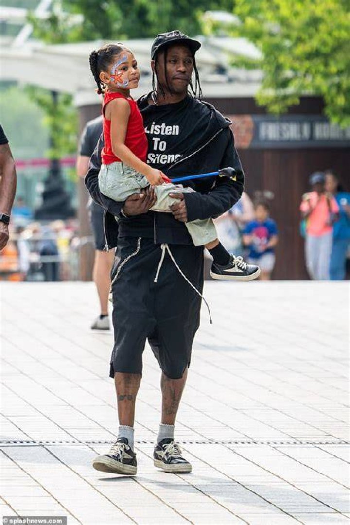 Travis Scott Having ‘Daddy-Daughter Time’ With Stormi During Quarantine