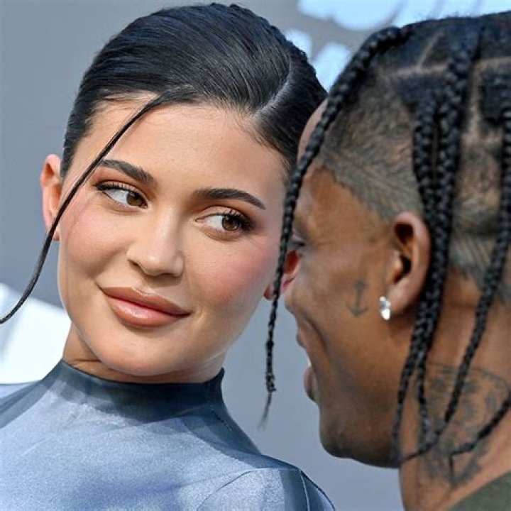 Travis Scott: Why Fans Are Convinced His Sexy ‘Solitaires’ Lyrics Are About Kylie Jenner