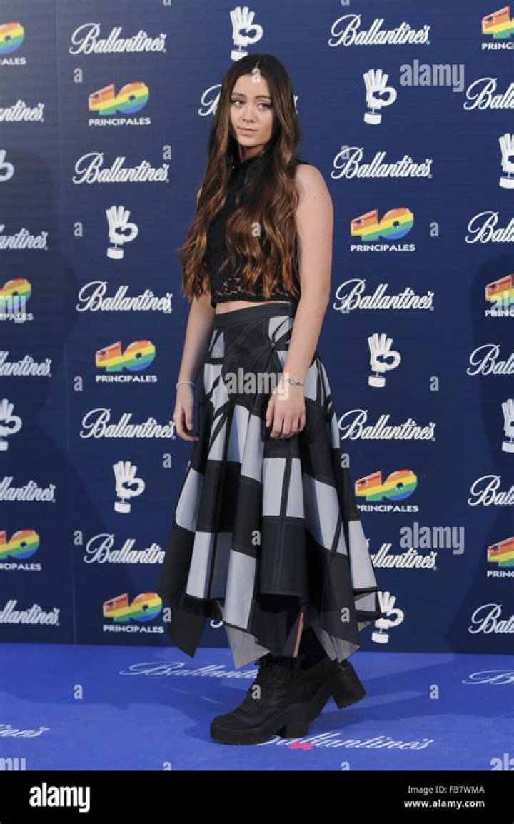 UK Singer Jasmine Thompson Finds ‘Colour’ After A Dark Place On Her Latest EP