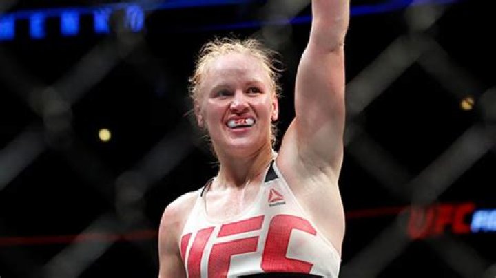 Valentina Shevchenko UFC Winner Facts — 5 Things To Know About Fighter – Hollywood Life