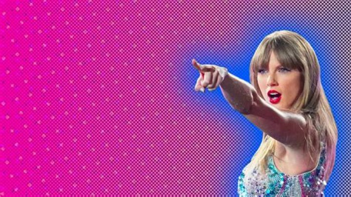 Vanessa Hudgens Is The New Taylor Swift At Awards Shows: Her Killer VMAs Dance Moves