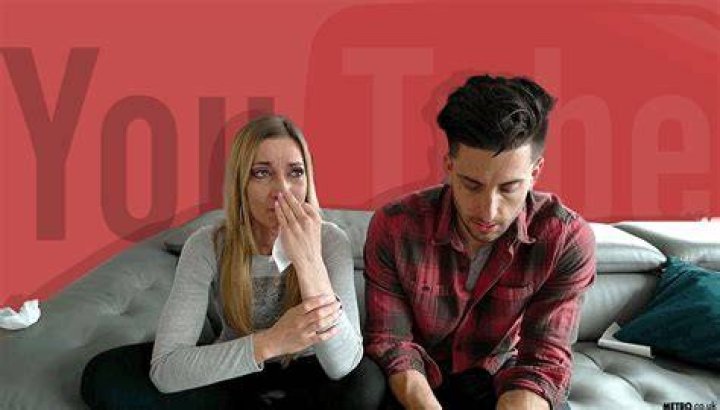 [VIDEO] ‘BFvsGF’ Breakup — YouTube Prank Couple Splits After 7 Years – Hollywood Life
