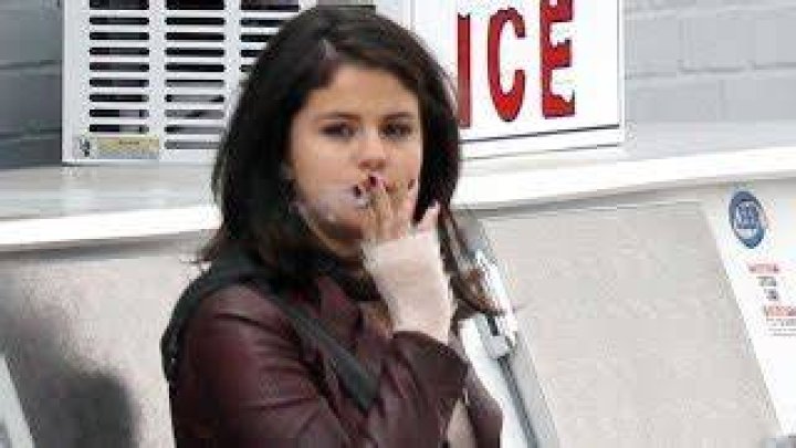 [VIDEO] Selena Gomez Smoking A Bong — Has This Good Girl Gone BAD?? – Hollywood Life