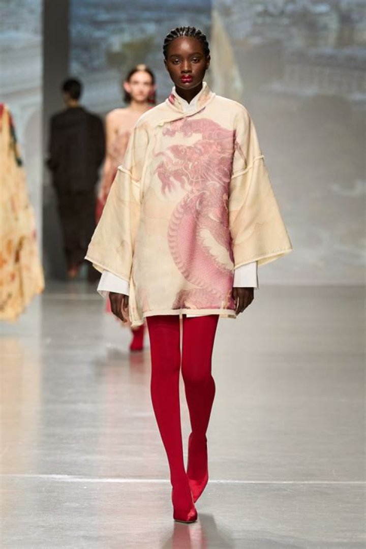 Vivienne Tam: Ready-To-Wear Fashion Show 2018 — PICS