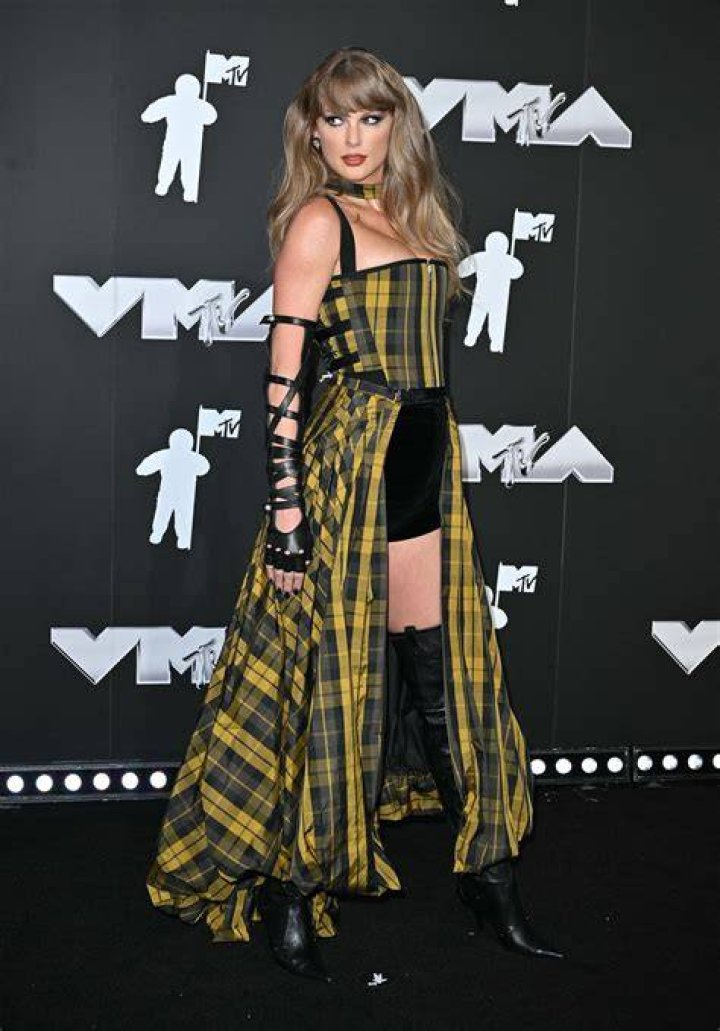 VMA Red Carpet Pics — MTV Video Music Award’s Hottest Hunks