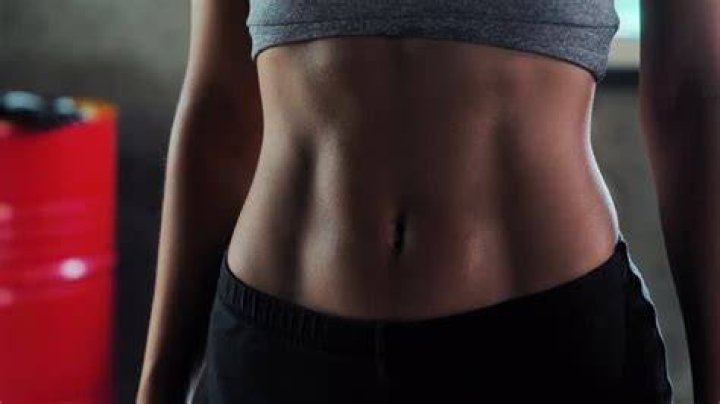 VS Models Flaunting Abs While Working Out