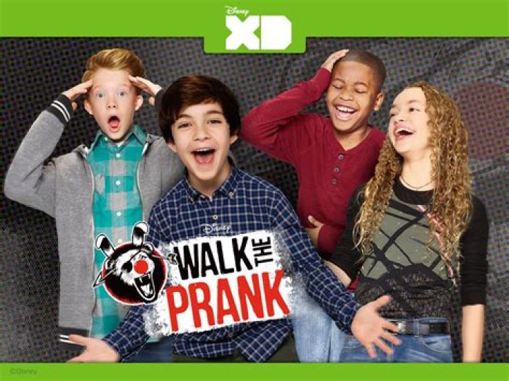 ‘Walk The Prank’ Pays Tribute To Uncle Will For Pranksgiving — Watch