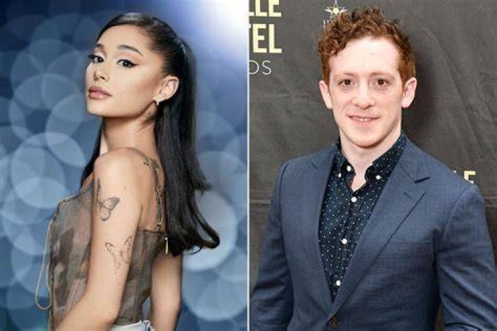 Watch Her Slam Her Ex-Boyfriend In Concert – Hollywood Life
