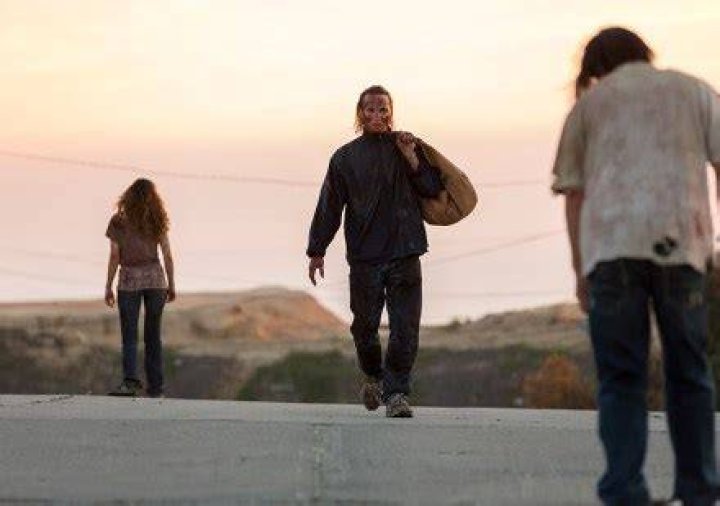 [WATCH] Jesse McCartney As A Walker Zombie on ‘Fear The Walking Dead’ — Video – Hollywood Life