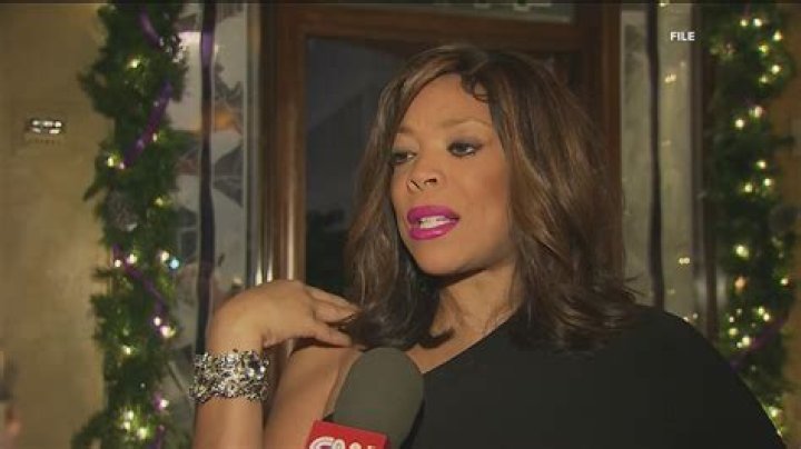Wendy Williams’ 11 Hottest Post-Breakup Pics: Daisy Dukes & More
