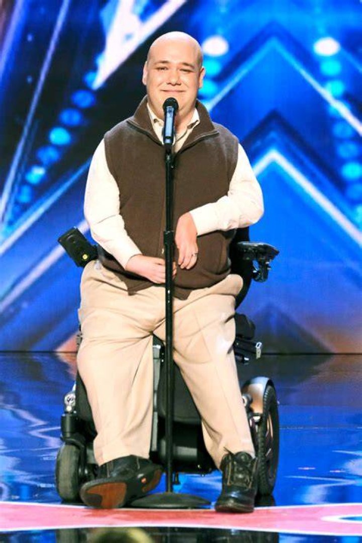 Who Is Ben Waites? About The Gospel Singer On ‘AGT’ Season 17 – Hollywood Life