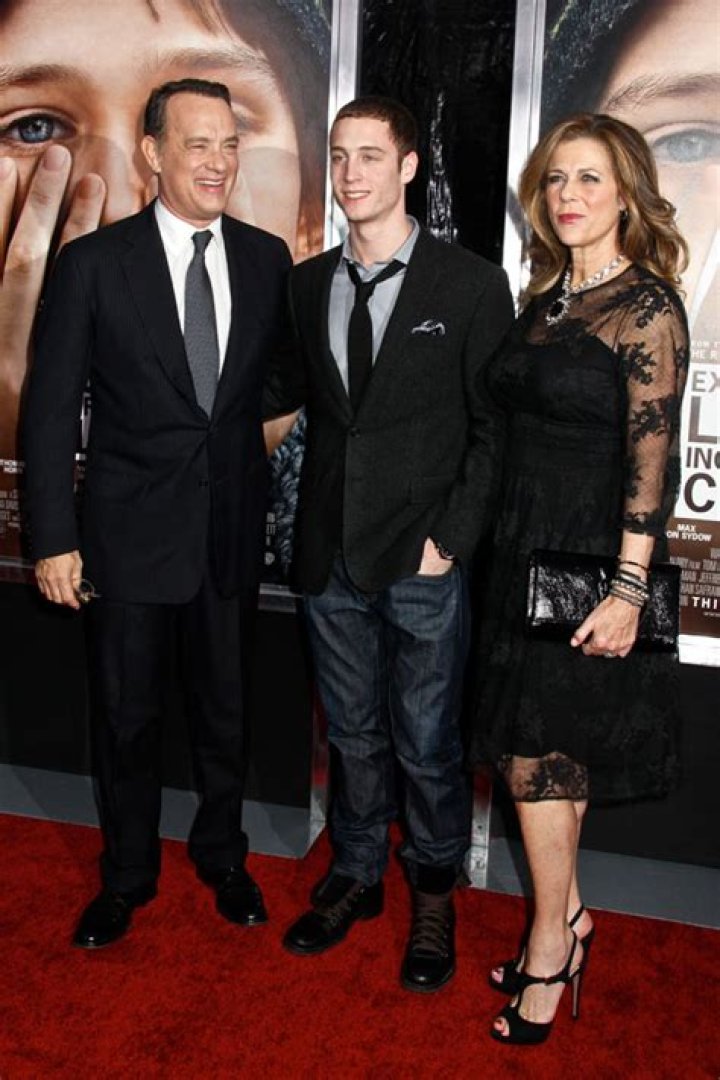 Who Is Chet Hanks? 5 Things About Tom & Rita Wilson’s Son – Hollywood Life