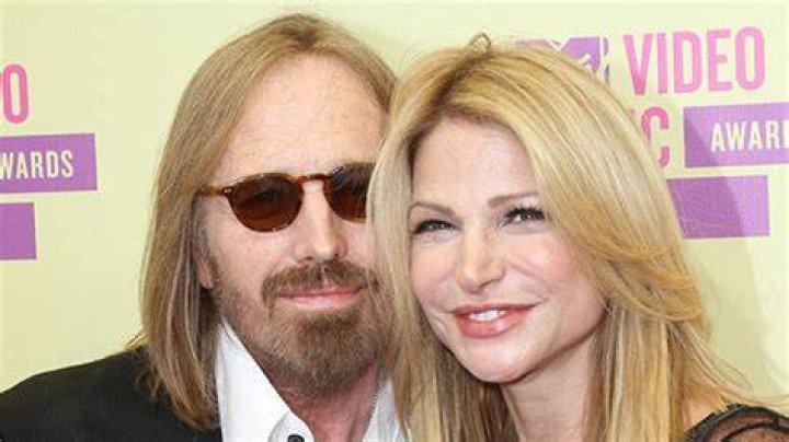 Who Is Dana York? — 5 Things To Know About Tom Petty’s Wife – Hollywood Life