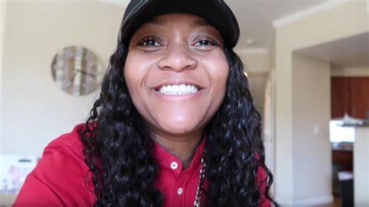 Who Is Domo Wilson? — About The YouTube Star Who Gave Money Away – Hollywood Life