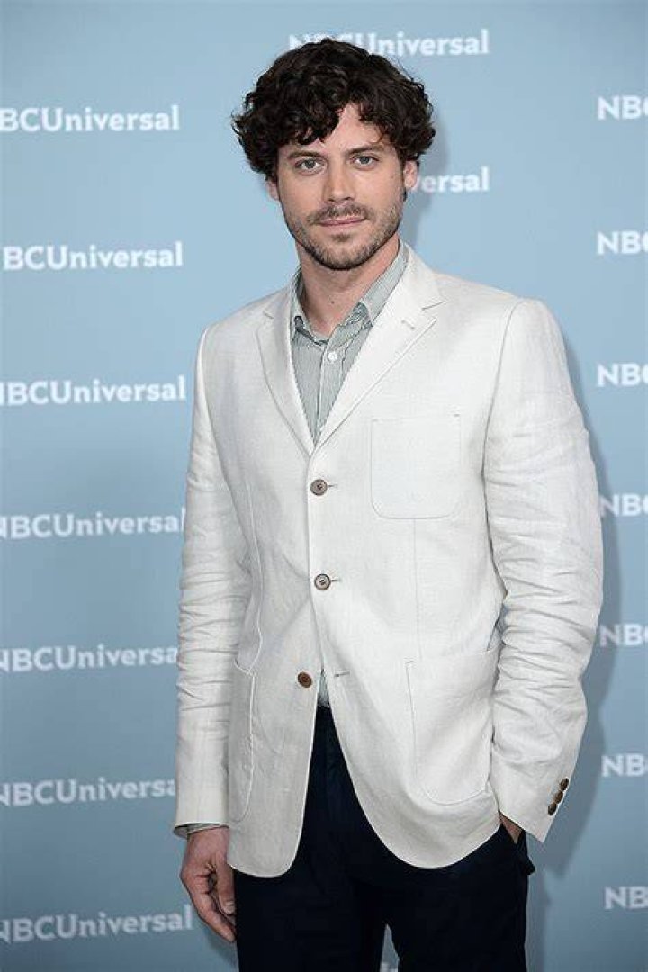 Who Is François Arnaud? 5 Things About The Actor – Hollywood Life