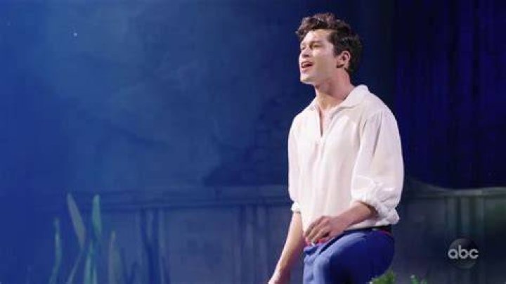 Who Is Graham Phillips? — About ‘The Little Mermaid Live!’ Star – Hollywood Life