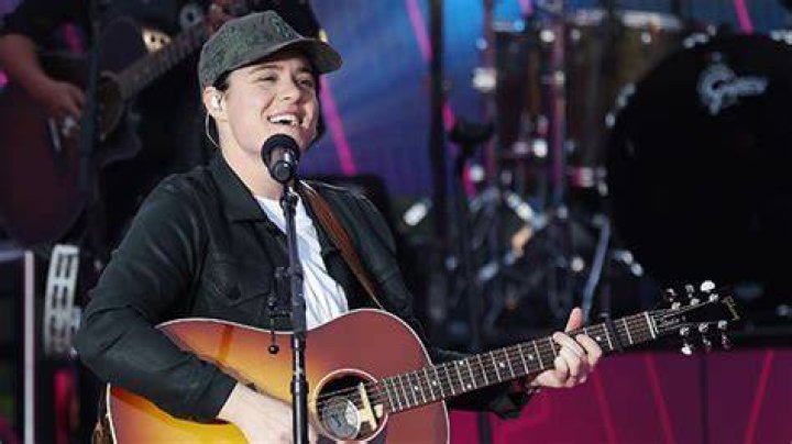 Who Is Lily Rose? All About Country Star Performing On ‘The Voice’ – Hollywood Life