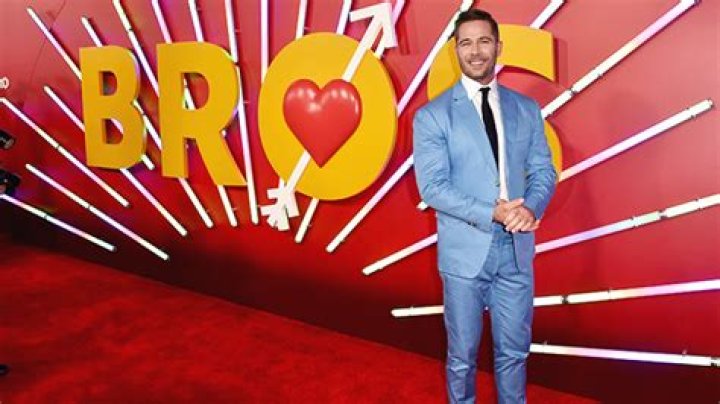 Who Is Luke Macfarlane? About The Handsome ‘Bros’ Breakout Star – Hollywood Life