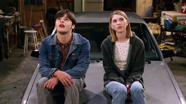 Who Is Mace Coronel? About Kelso & Jackie’s Son On ‘That ’90s Show’ – Hollywood Life