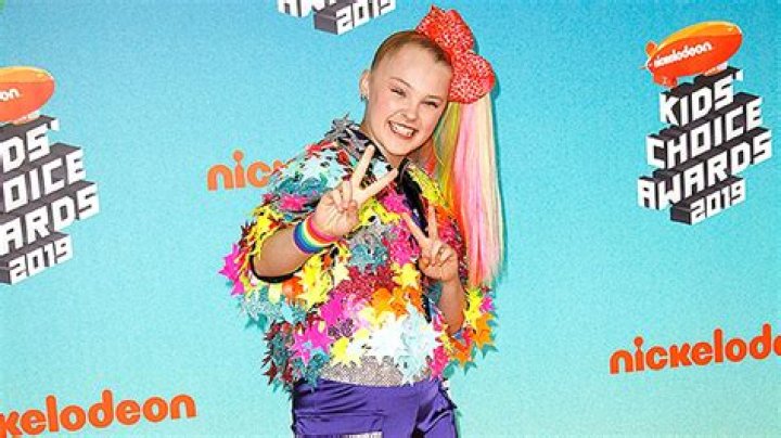 Who Is Mark Bontempo? 5 Things To Know About JoJo Siwa’s New Boyfriend – Hollywood Life