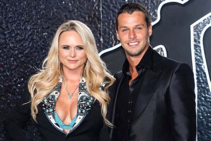 Who Is Miranda Lambert’s Husband, Brendan McLoughlin? – Hollywood Life