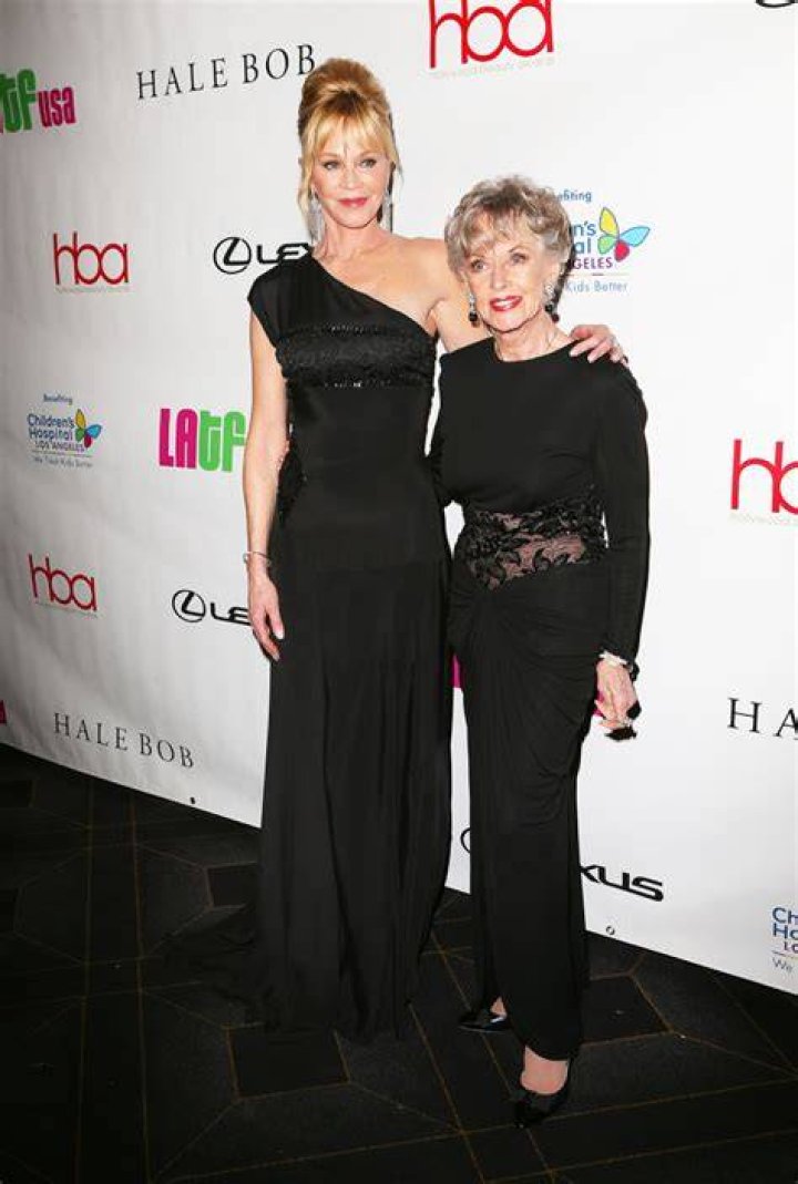 Who Is Tippi Hedren? 5 Things To Know About Melanie Griffith’s Mom – Hollywood Life