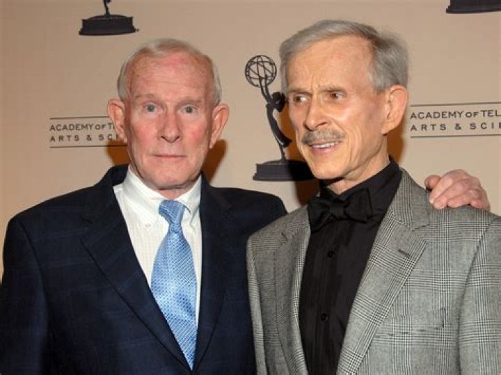Who is Tom Smothers? All About Smothers Brothers Comedian Dead at 86 – Hollywood Life