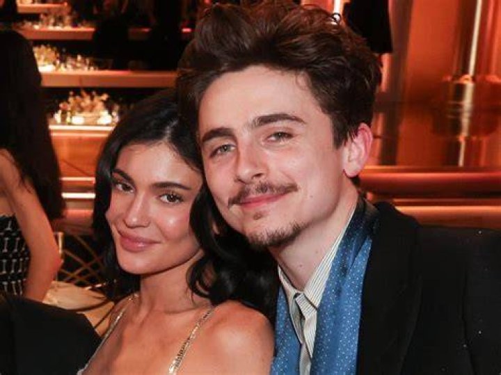 Why Kendall Jenner Is Dating Anwar Hadid But Doesn’t Want His Baby – Hollywood Life