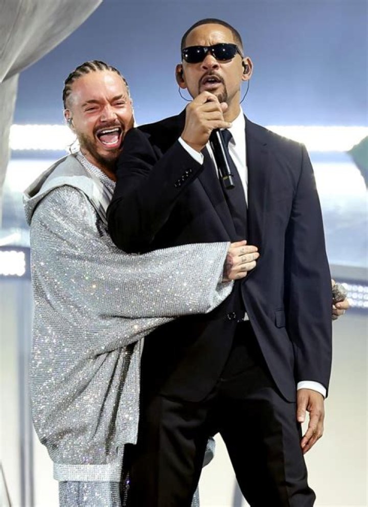 Will Smith Gives Rare Musical Performance During Surprise Coachella Appearance