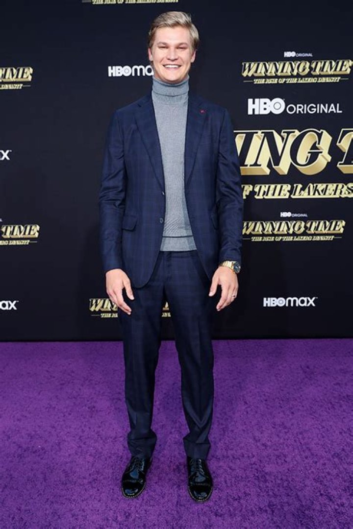 ‘Winning Time’s Austin Aaron Teases Mark Landsberger Comes Onto The Show ‘With A Bang’
