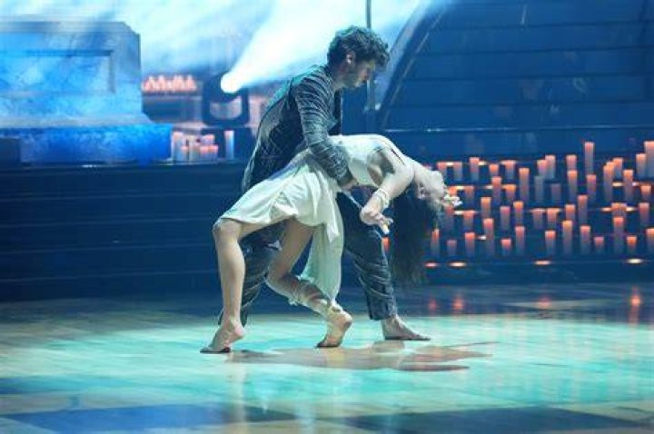 Xochitl Gomez Sprains Her Ankle After Falling During ‘DWTS’ Rehearsal – Hollywood Life