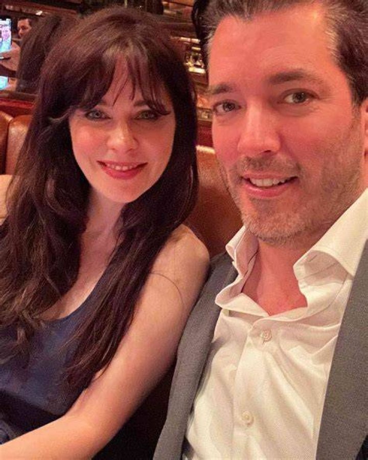 Zooey Deschanel & Jonathan Scott Spark Engagement Rumors With Cryptic Comments On Instagram
